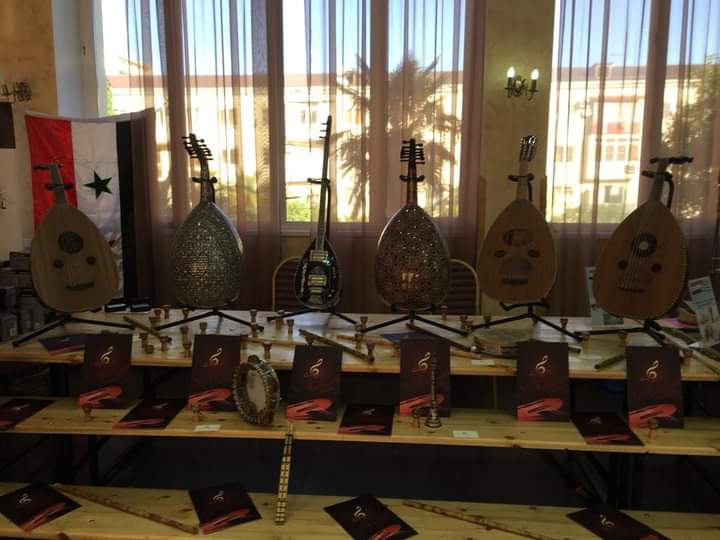 صناعة العود ١