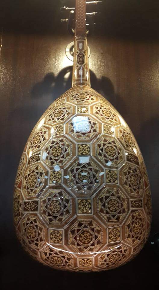 صناعة العود ٤